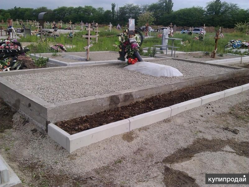 БЛАГОУСТРОЙСТВО ЗАХОРОНЕНИЙ.Выравнивание наклонившихся мраморных памятников. в Армавире