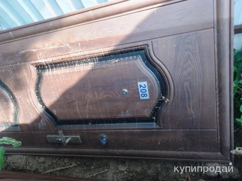 Двери межкомнатные и входные бу в Смоленске