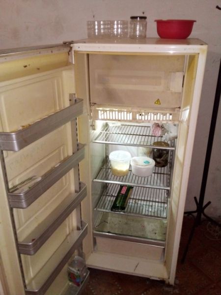 Продам Холодильник  рабочий Чтз ..