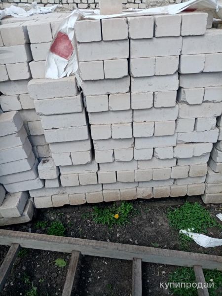 Продаю кирпич силикатный 250х112х88 в Самаре