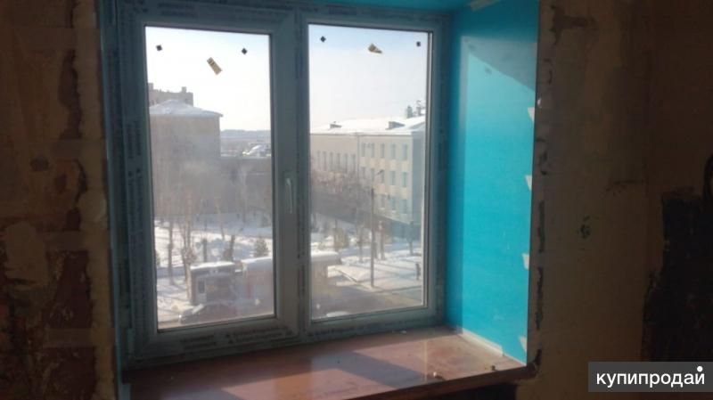 Установка подоконников Данке цветных и белых в Омске