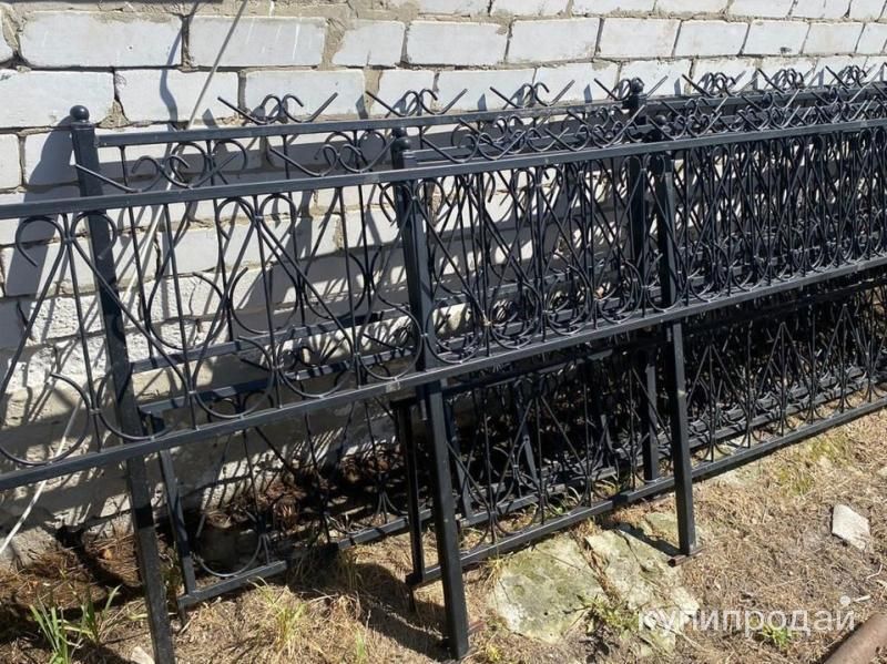Металлическая оградка в Килемарах