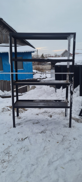 Съехали со склада 
остались стеллажи. 
200×130×54. 
Металл 3мм. 8шт. 
10 000 за..