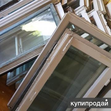 Старые оконные рамы со стеклом, и стекло разных размеров в Екатеринбурге