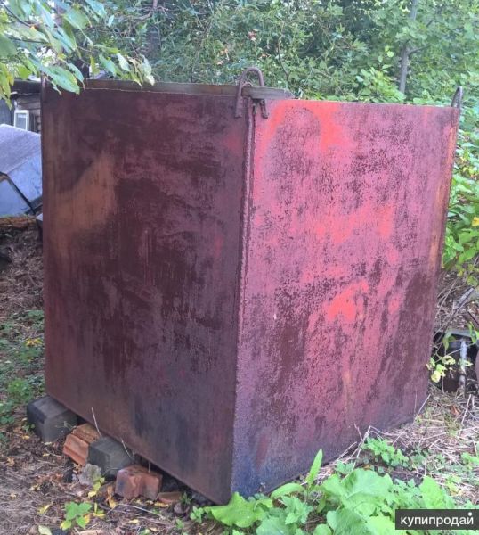Железные баки, квадратные, большие – 2 штуки в Екатеринбурге
