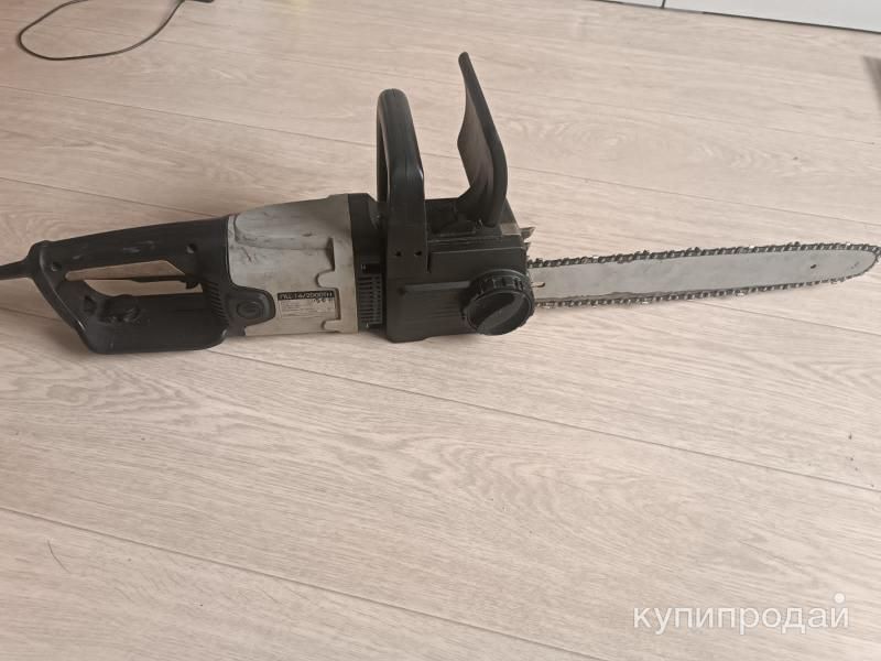 Продам пилу электрическую. в Новосибирске