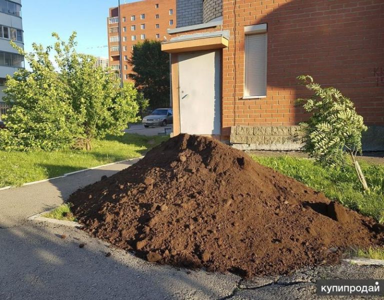 Доставлю сыпучие материалы и плодородную землю(чернозем). Щебень, песок, отсев. в Екатеринбурге
