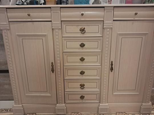 Комод глубина 40, шир 150. Ц.15000 т. р . тел..