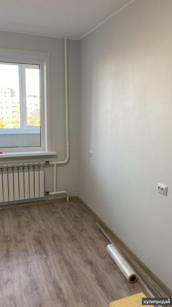 Равняю стены, потолки, клею обои в Новосибирске