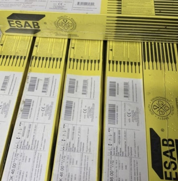 Продам электроды esab 46.00 3 mm 5.3 кг и esab 46.00 4 mm 6.6 кг за пачку 1750 рублей в наличии много, писать в..