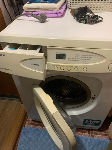 Продам стиральную машинку Самсунг б/у  1.500р.  т…