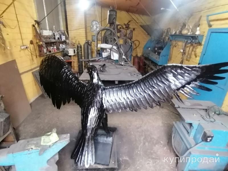 Скульптура орел в Краснодаре