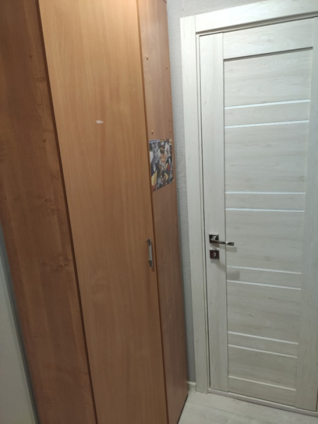 Продам угловой шкаф в очень хорошем..