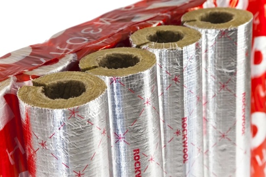 Цилиндр навивной минеральная вата ROCKWOOL 100 кашированный фольгой 25-30мм/114 мм L=1м ROCKWOOL 
Цена 1500 за..