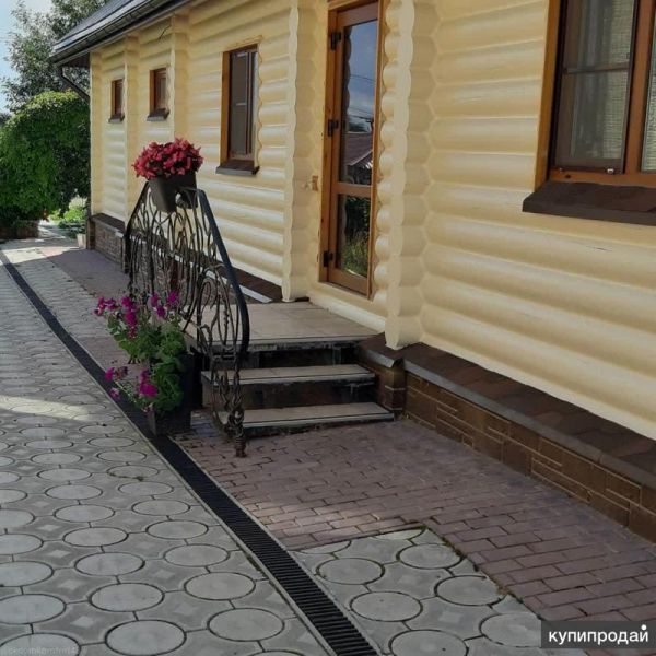 Герметизация сруба. Шлифовка покраска домов и бань. в Москве