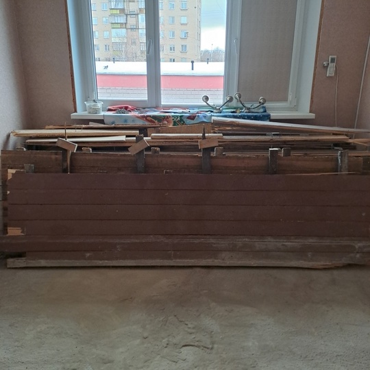 Доска пола, сухая, на опалубку: 60см высота, 2м 60см длина всего 8 шт. (доска 25*100*2600 мм). 2500 руб за всё. 20-22 п/м…