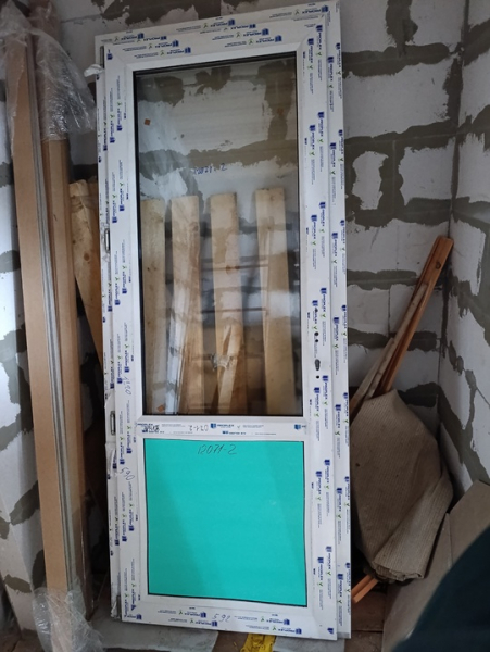 Продам дверь входную  пластиковую, новую. С многозапорным замком. Размер 206х84. Порог алюминиевый…