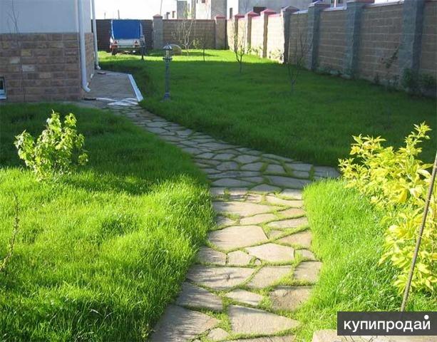 Плитняк-камень серый-красный доставка в любых объемах любого вида в Иркутске