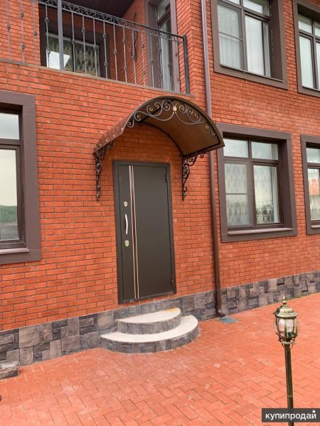 Козырёк над крыльцом кованый арочный под поликарбонатом № 9 в Москве
