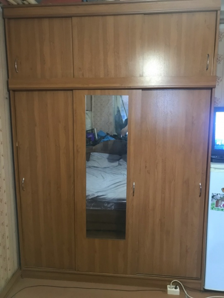 Отдам шкаф типа купэ. Ш 160, В 238. Самовынос 5 этаж , разберу. Сверху антресоль снимается. Без..