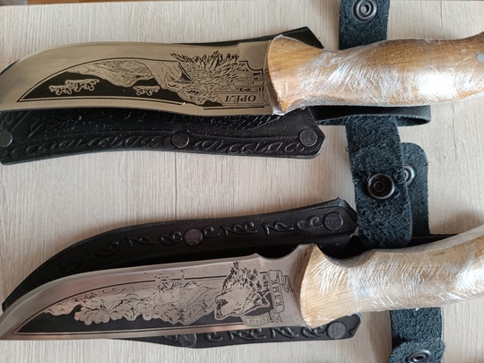 Продам Кизлярский нож
Заточен под бритву
Сертификат ( не является холодным оружием) 
Ножны (..