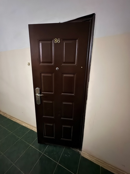 Продам входные двери, ширина полотна 77
С коробкой, б/у
Цена..