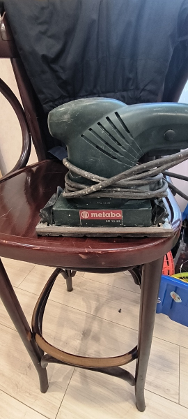 Продам, лежат без..