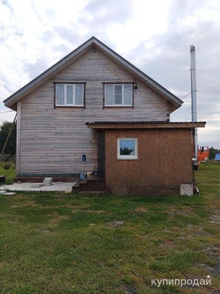 Бригада строителей в Киришах
