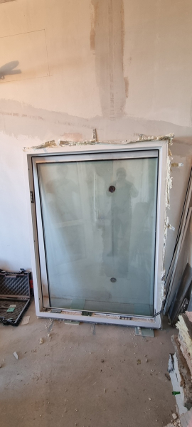 Продам балконный блок в отличном состоянии. Два..