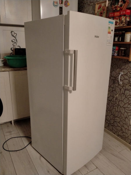Продам морозильник в связи с переездом 30т.руб. торг уместен…