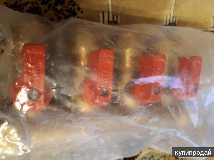 Коллектор водоснабжения с шаровыми кранами 3/4″ в Санкт-Петербурге