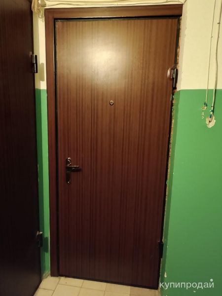 Дверь входная металлическая б/у в Курске