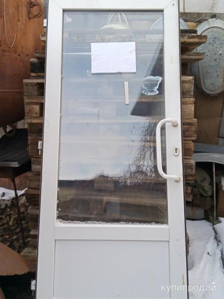 Продам дверь бу из металлопластика ,размер900х2000. в Арамиле
