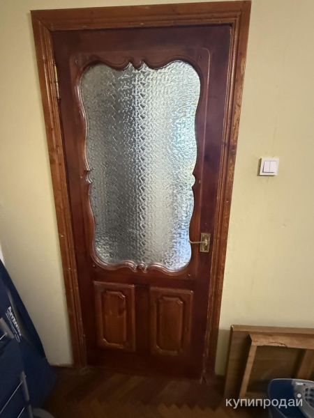 Дверь ретро со стеклом в Владимире