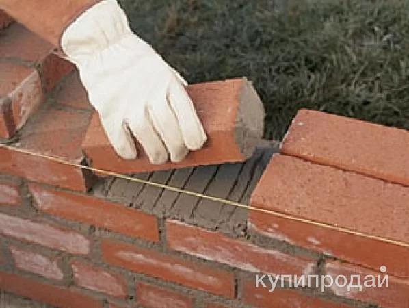 Кладка кирпича, каменщики в Ростове-на-Дону