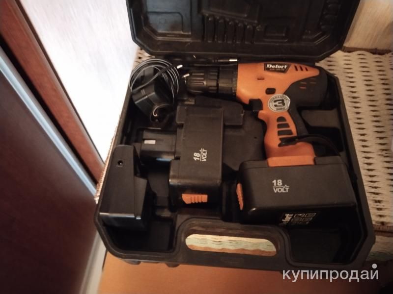 Шуруповёрт Defort нерабочий 2 акб в Москве